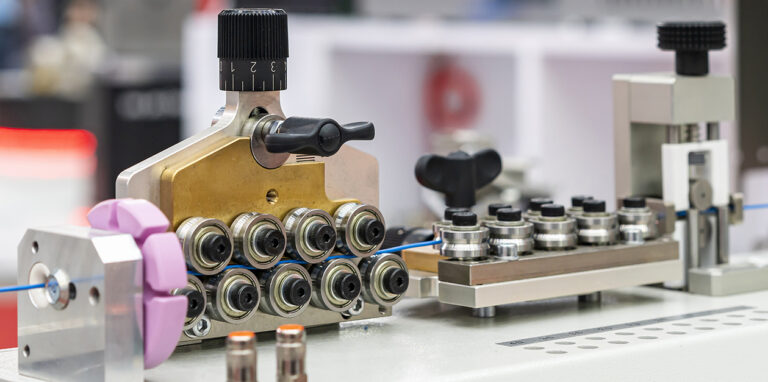 Marcação industrial de cabos: tecnologias, aplicações e critérios de escolha